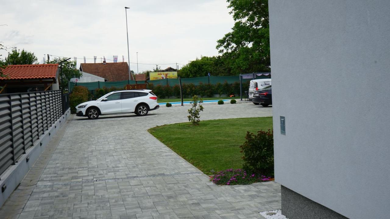Rooms Slavonski Brod Ngoại thất bức ảnh